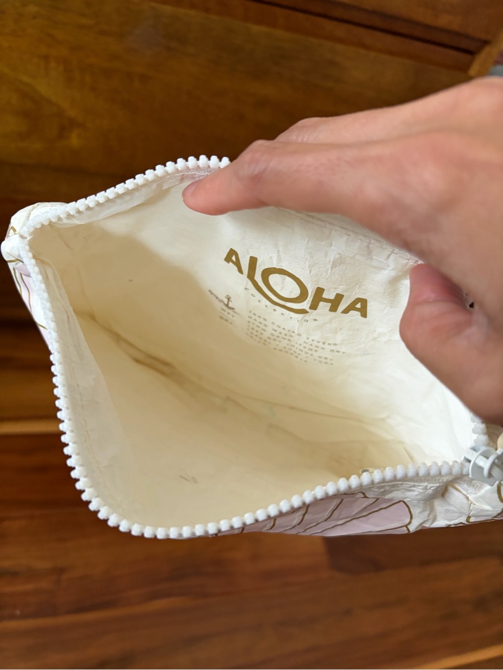 Aloha Collection RARE Shell Small pouch - Picture 3 of 4
